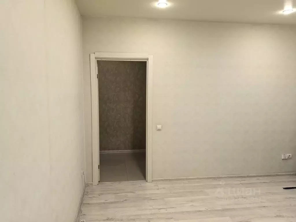 1-к кв. Тверская область, Тверь ул. Комарова, 7 (44.06 м) - Фото 2