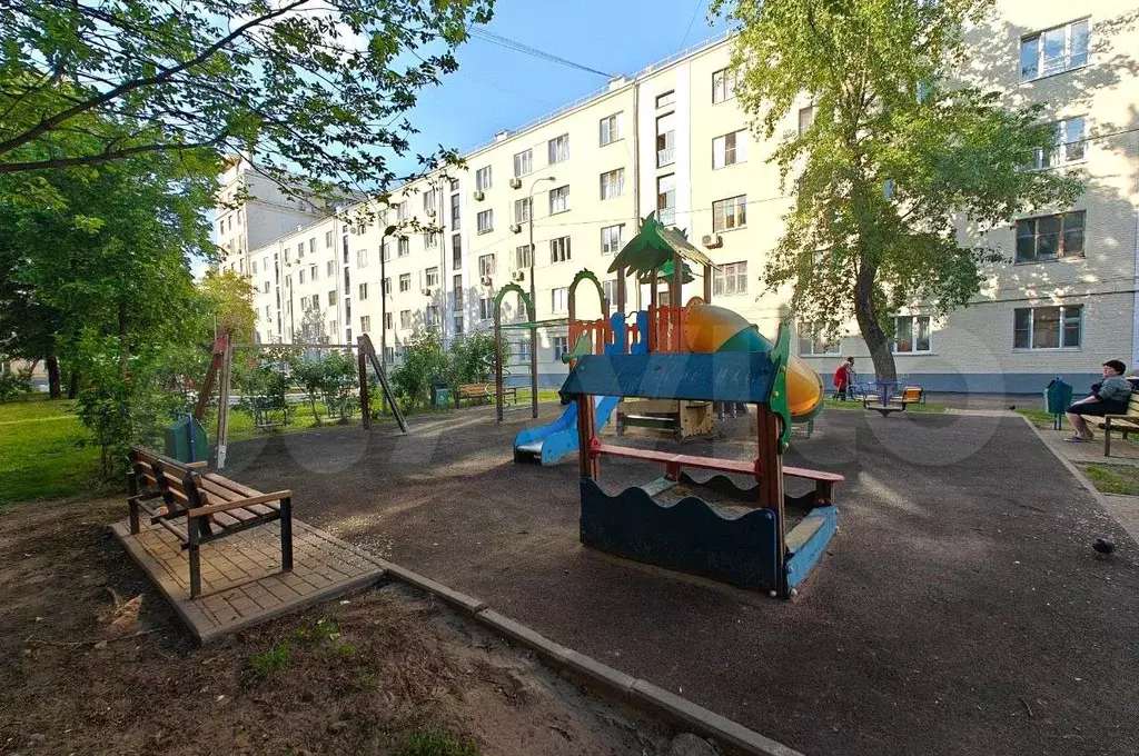 Комната 16,2 м в 4-к., 1/5 эт. - Фото 1