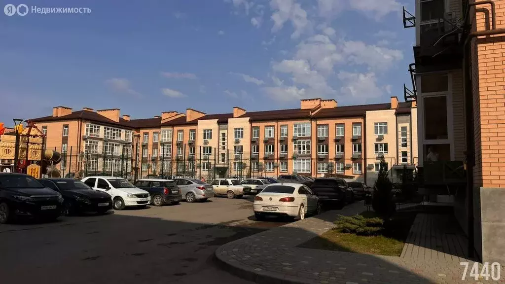 2-комнатная квартира: Аксай, улица Речников, 16к3 (56 м) - Фото 0
