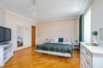 2-к кв. Татарстан, Казань ул. Сафиуллина, 16 (120.0 м) - Фото 0