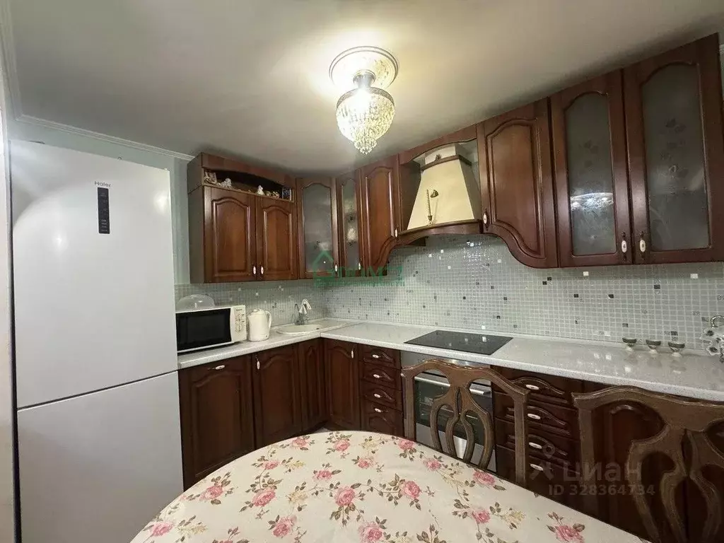 2-к кв. Тюменская область, Тобольск 4-й мкр, 13 (71.0 м) - Фото 2