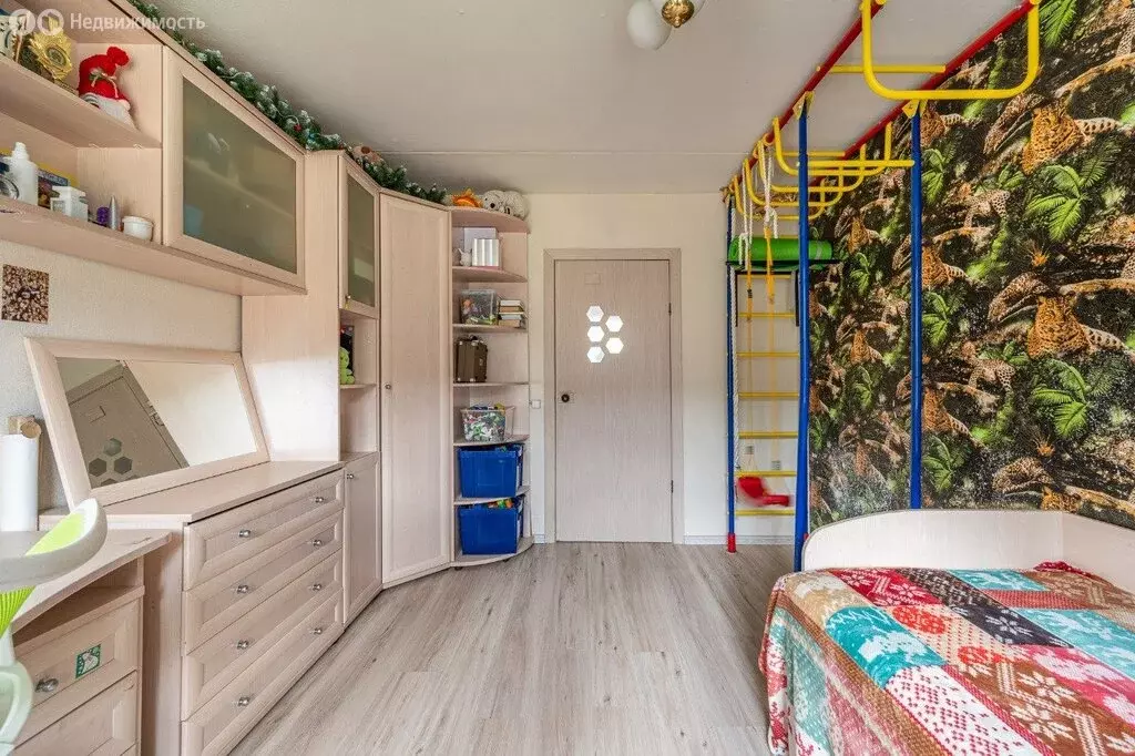 3-комнатная квартира: Екатеринбург, Волчанский переулок, 8 (58.6 м) - Фото 1