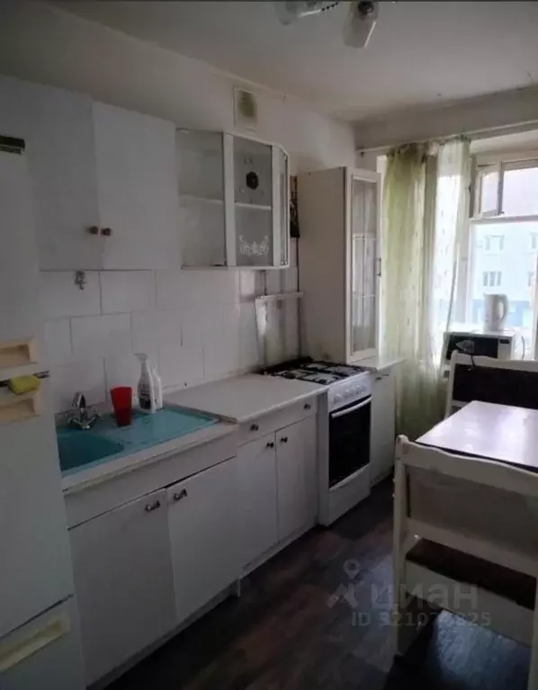 1-к кв. Челябинская область, Челябинск Российская ул., 63А (32.0 м) - Фото 0