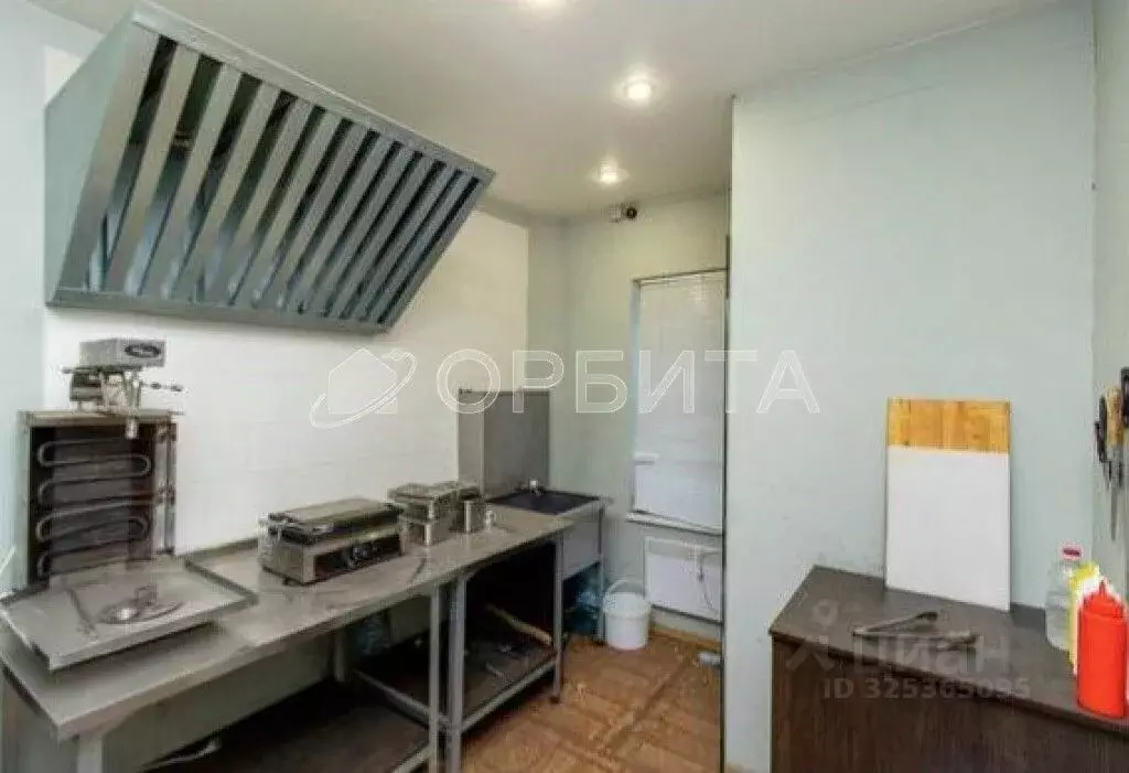 Помещение свободного назначения в Тюменская область, Тюмень ул. ... - Фото 1