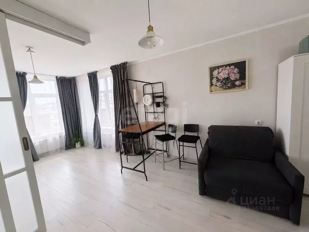 Студия Иркутская область, Иркутск Байкальская ул., 244/2 (32.4 м) - Фото 1