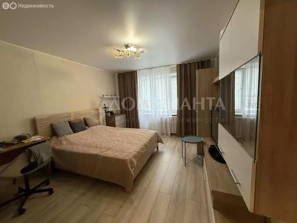 1-комнатная квартира: Смоленск, Ново-Киевская улица, 2 (37 м) - Фото 1