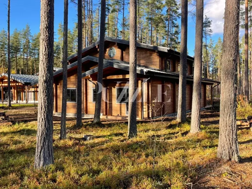 Дом в Ленинградская область, Приозерский район, Петровское с/пос, д. ... - Фото 1