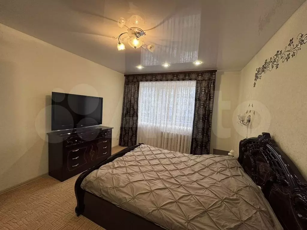 1-к. квартира, 49 м, 2/9 эт. - Фото 0