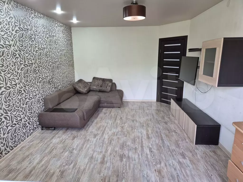 3-к. квартира, 63,6 м, 3/5 эт. - Фото 0