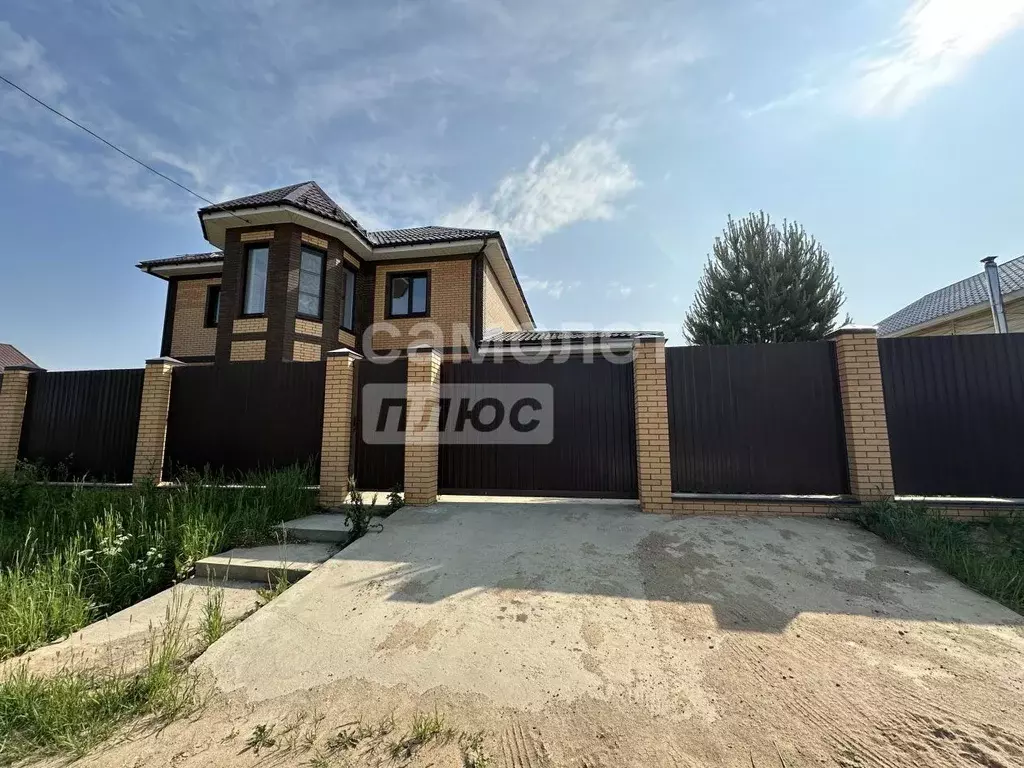 Коттедж в Калужская область, Совхоз Боровский с/пос, д. Комлево ул. ... - Фото 1