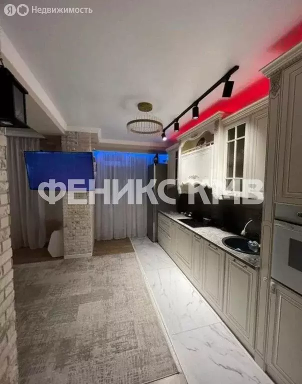 3-комнатная квартира: Пятигорск, Огородная улица, 37А (82 м) - Фото 1