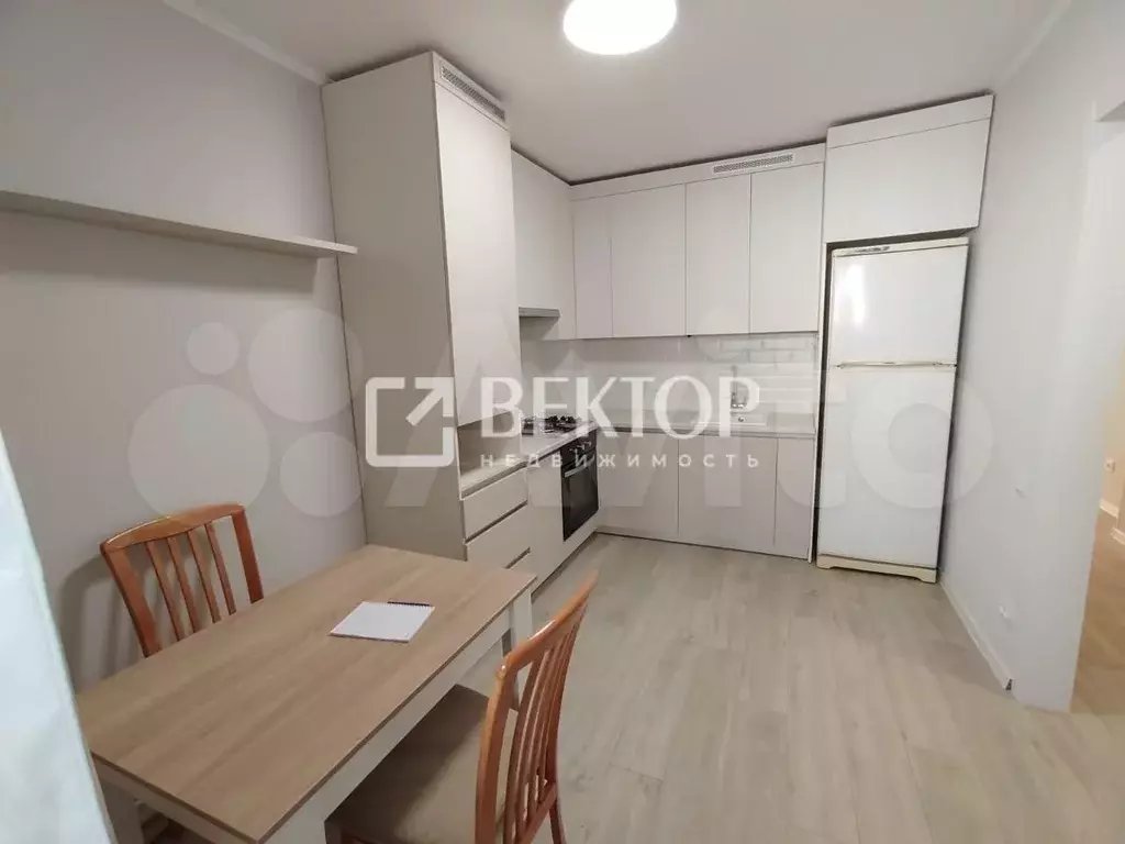 1-к. квартира, 40 м, 3/10 эт. - Фото 0