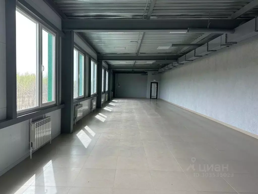 Помещение свободного назначения в Татарстан, Набережные Челны ул. ... - Фото 1