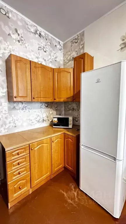 Комната Санкт-Петербург ул. Александра Ульянова, 10 (17.6 м) - Фото 1