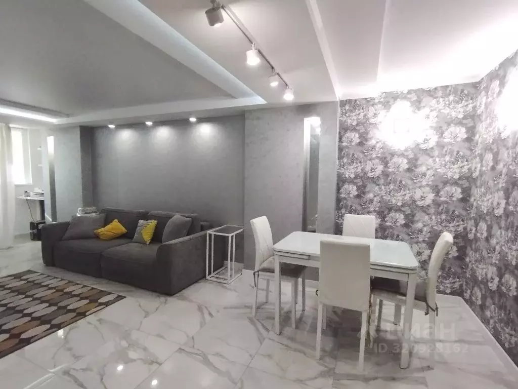 2-к кв. Удмуртия, Ижевск Пушкинская ул., 130 (60.0 м) - Фото 1