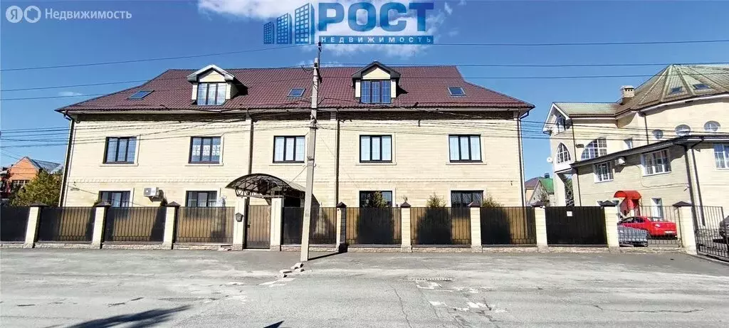 3-комнатная квартира: посёлок Пригородный, Степная улица, 20Б (105 м) - Фото 0