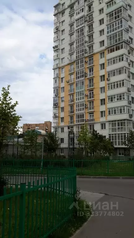Гараж в Москва 2-я Филевская ул., 8 (22 м) - Фото 1