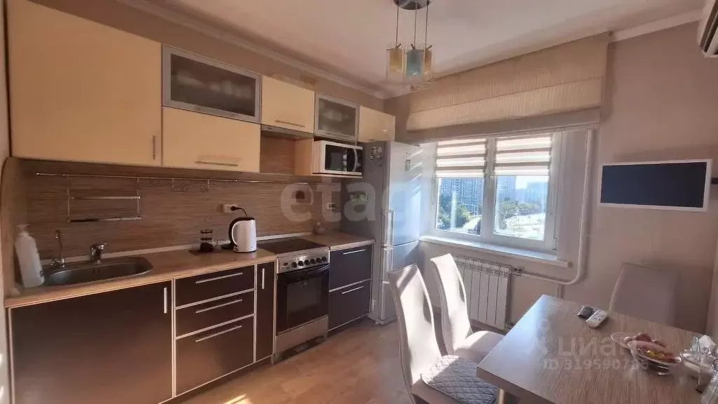 2-к кв. Самарская область, Тольятти ул. Автостроителей, 11 (66.85 м) - Фото 0