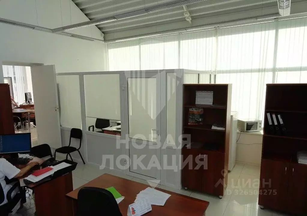 Офис в Омская область, Омск ул. Чапаева, 71 (113 м) - Фото 2