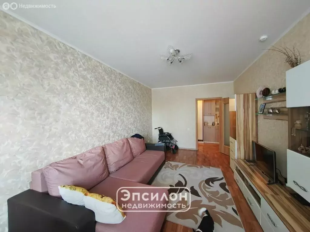 3-комнатная квартира: Курск, проспект Вячеслава Клыкова, 75 (84.83 м) - Фото 0