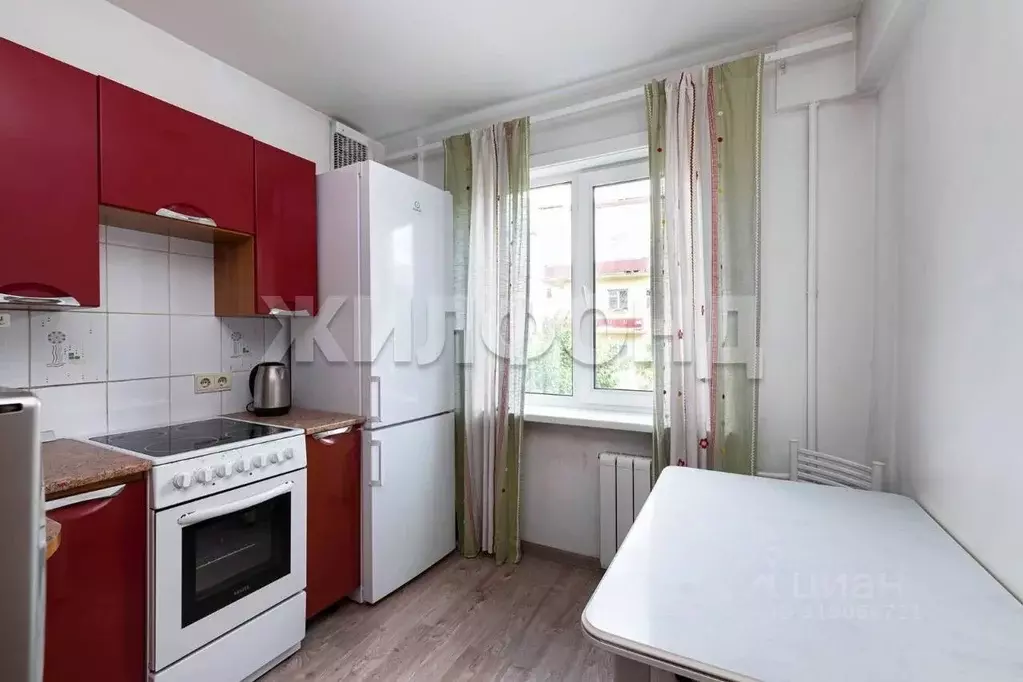 2-к кв. Новосибирская область, Новосибирск ул. Ленина, 73 (45.4 м) - Фото 0