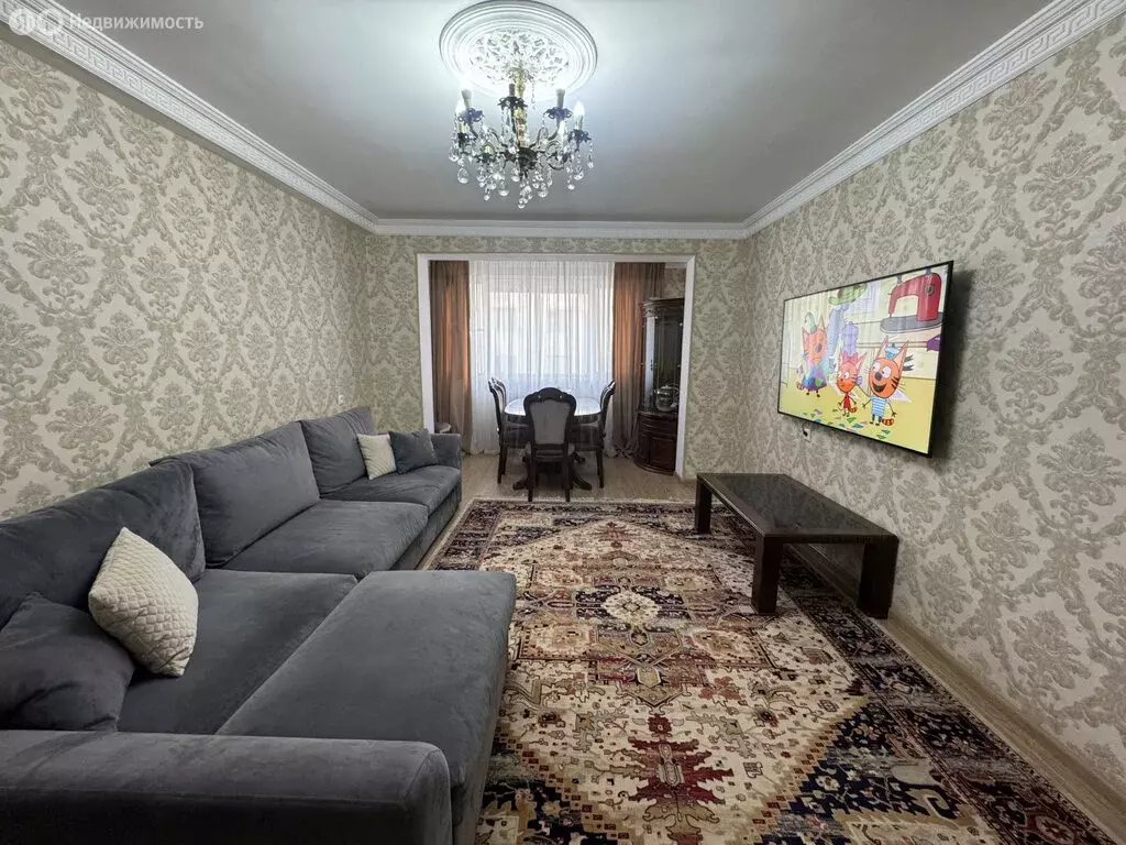 3-комнатная квартира: Дербент, улица Сальмана, 89В (80 м) - Фото 0