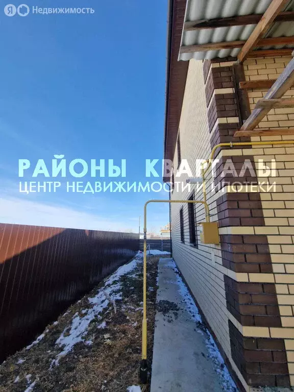 Дом в посёлок Лазурный, улица Карелина, 10 (216.3 м) - Фото 1