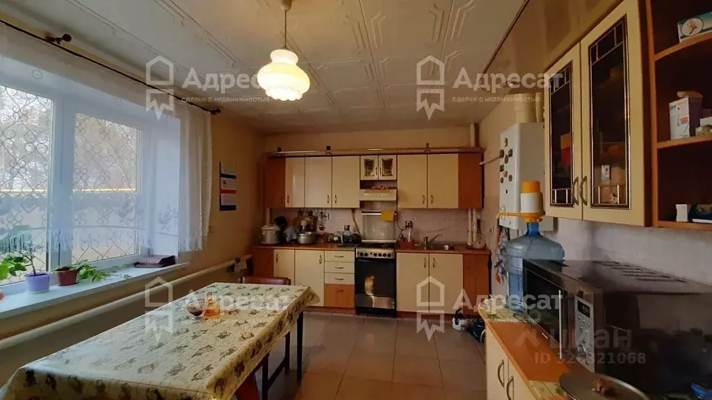 Дом в Волгоградская область, Волгоград Южнобережный пер. (225 м) - Фото 1