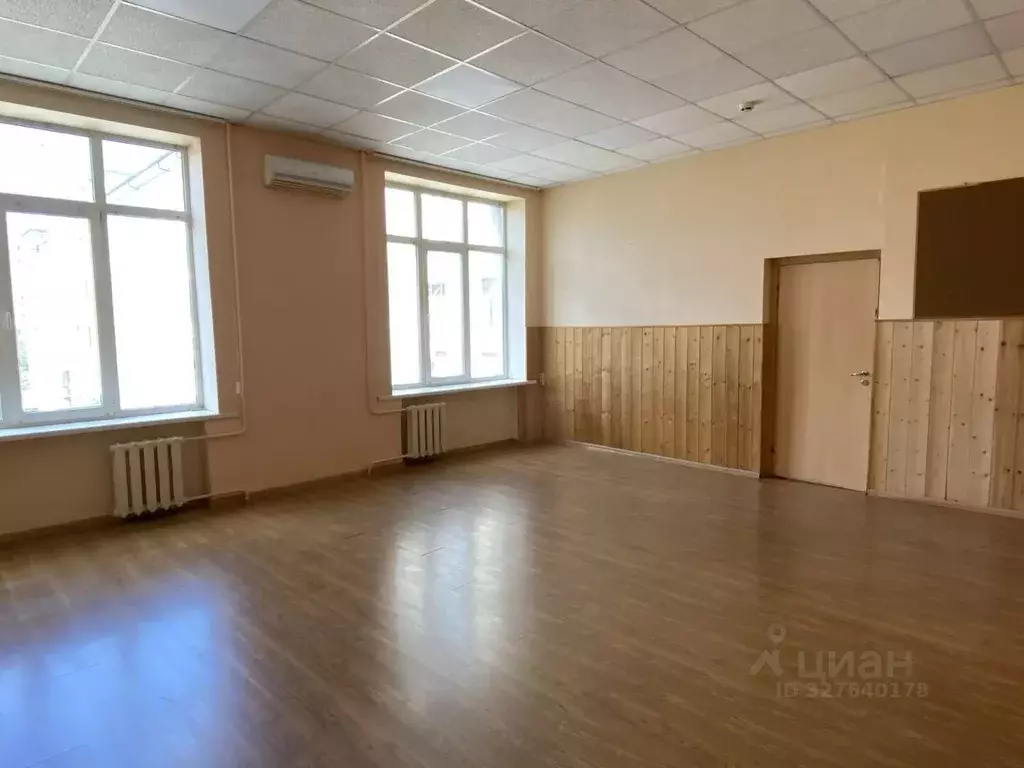 Офис в Краснодарский край, Краснодар Красная ул., 113 (62 м) - Фото 1