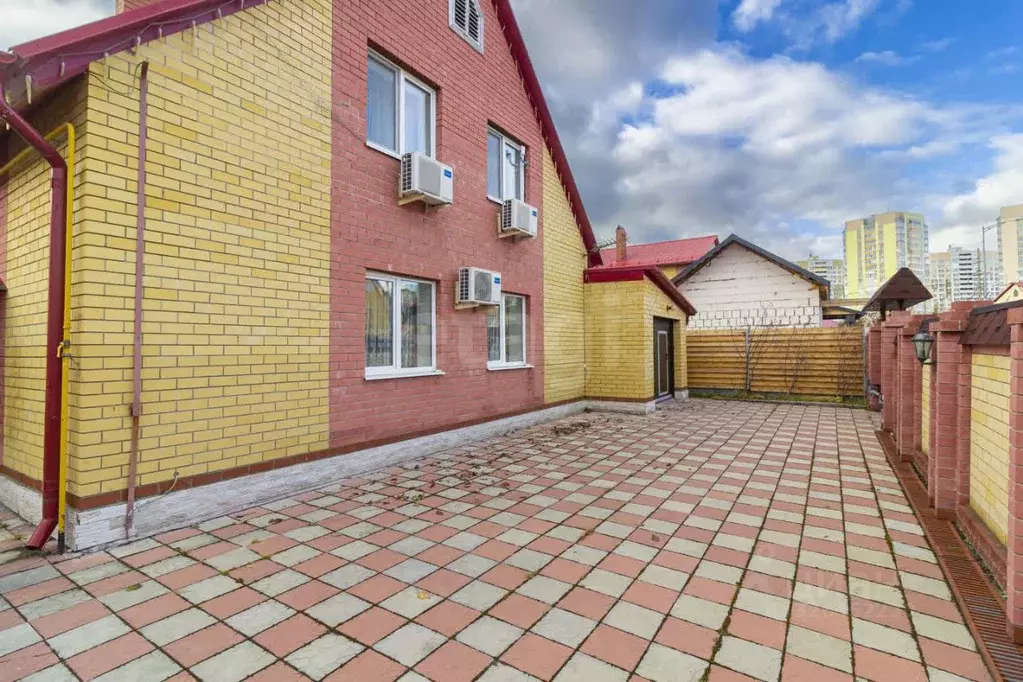 Дом в Тюменская область, Тюмень проезд 2-й Губернский (147 м) - Фото 1