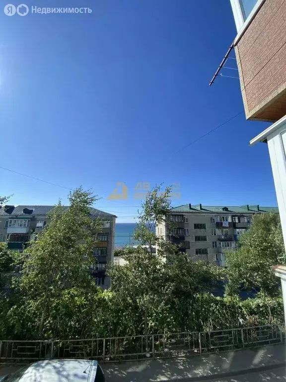 3-комнатная квартира: Холмск, улица Победы, 28 (58.6 м) - Фото 1