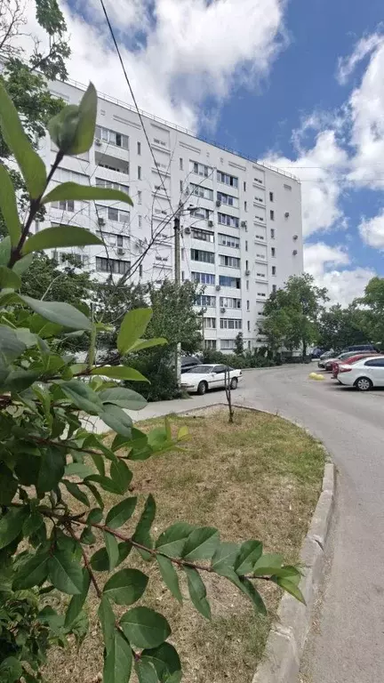 2-к кв. Севастополь ул. Дмитрия Ульянова, 1 (56.35 м) - Фото 1