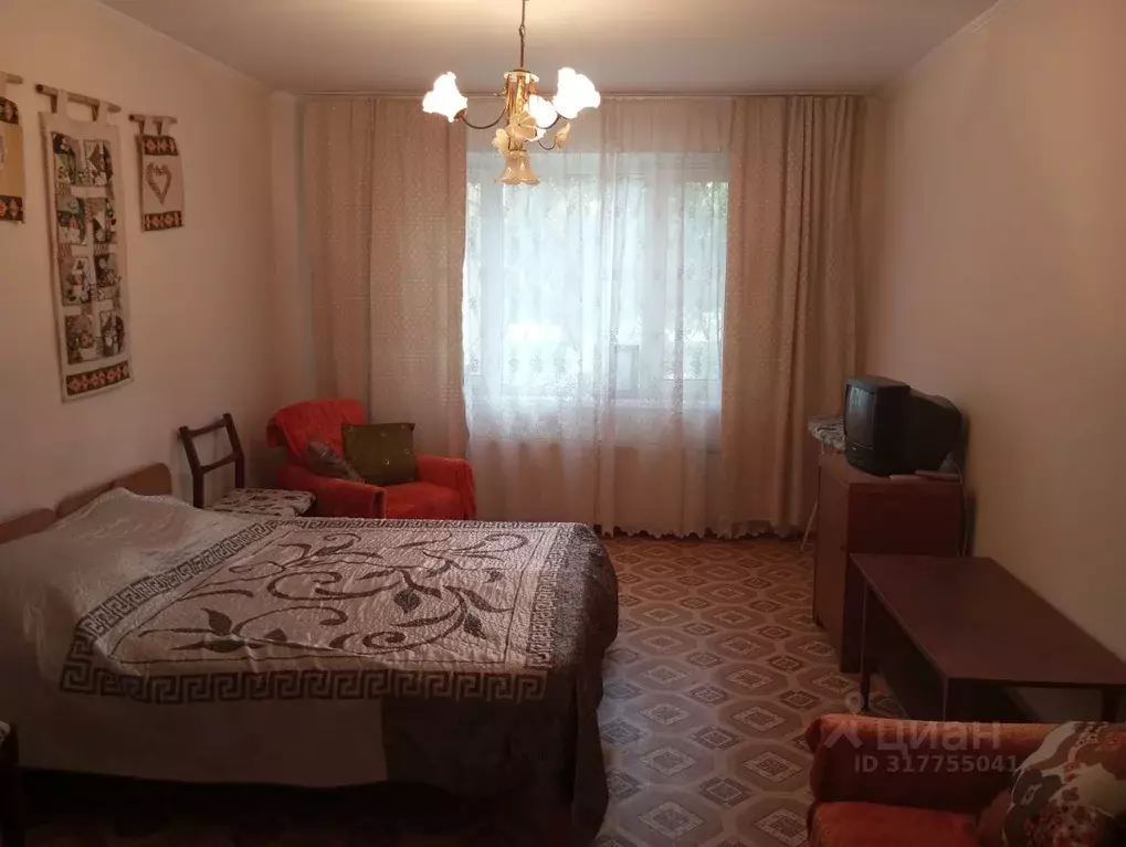 1-к кв. Крым, Щелкино Ленинский район,  (36.0 м) - Фото 0