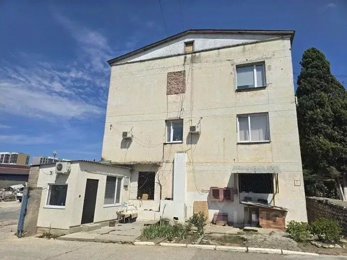 Производственное помещение в Севастополь ул. Шабалина, 27 (500 м) - Фото 2