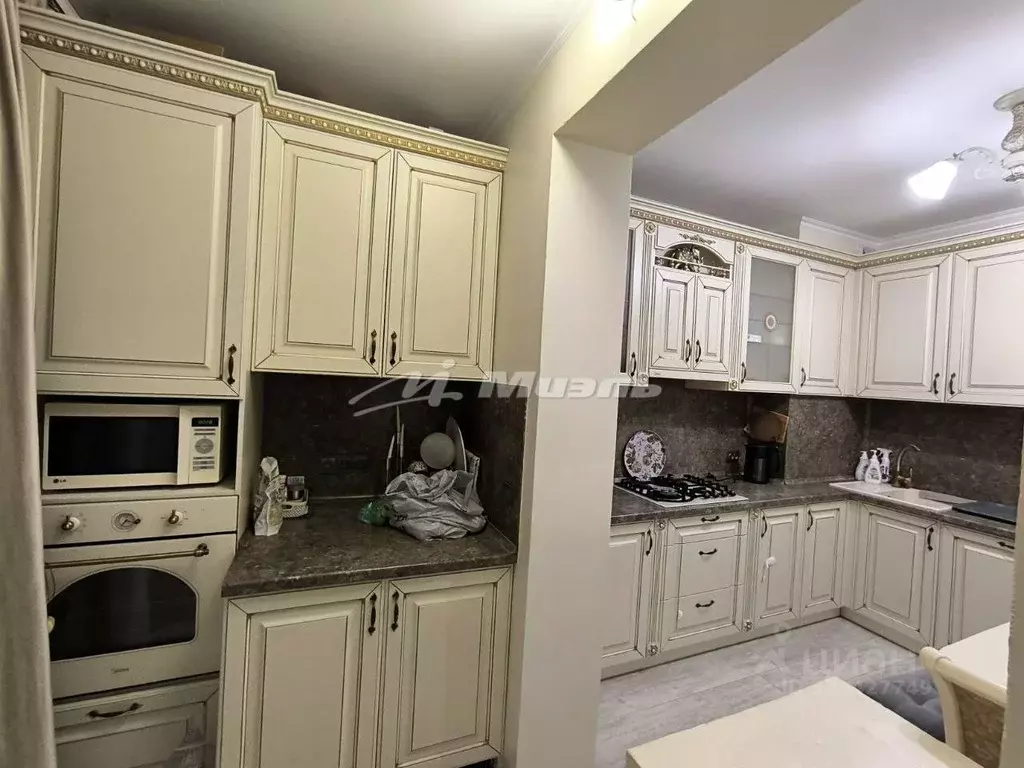 3-к кв. Крым, Симферополь ул. Балаклавская, 55 (70.0 м) - Фото 2