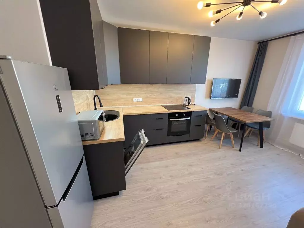 2-к кв. Санкт-Петербург бул. Измайловский, 9 (70.0 м) - Фото 1