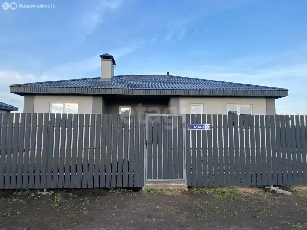 Дом в село Подстепки, улица Михаила Зюзина (120 м) - Фото 1