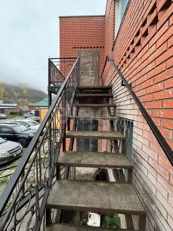 Помещение свободного назначения в Алтай, Майминский район, с. Майма ... - Фото 1