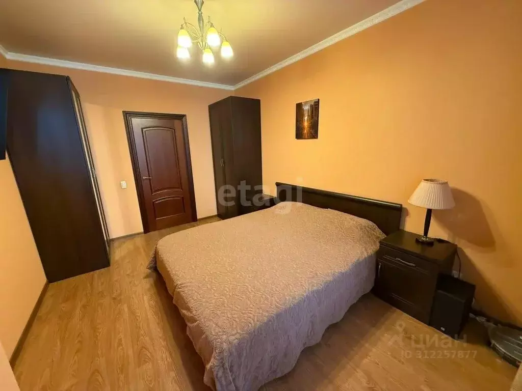 2-к кв. Кемеровская область, Кемерово ул. Гагарина, 52 (64.68 м) - Фото 1