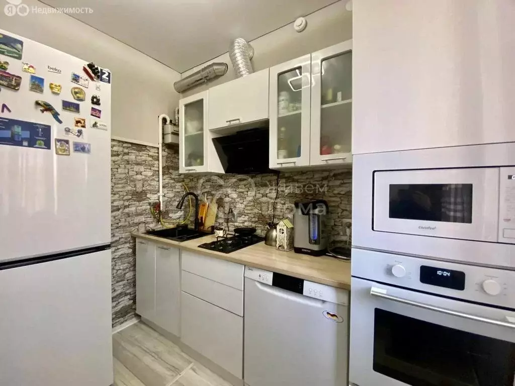 3-комнатная квартира: Волгоград, микрорайон Жилгородок, улица Маршала ... - Фото 2