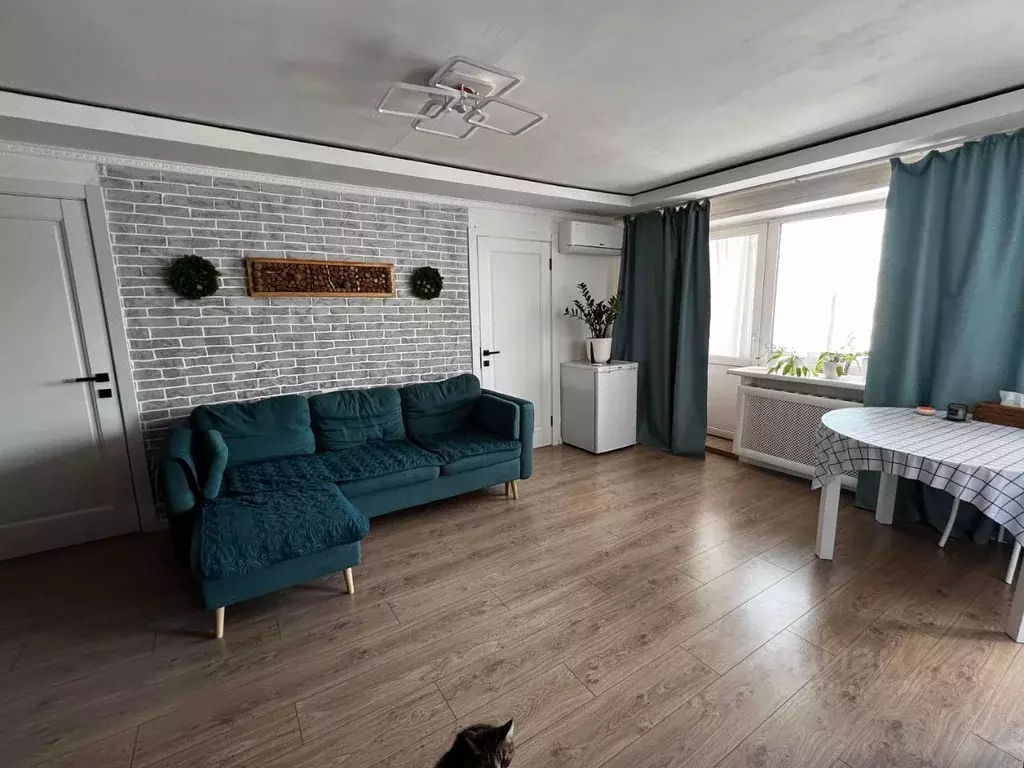 3-к кв. Саха (Якутия), Якутск ул. Дзержинского, 36 (43.0 м) - Фото 1