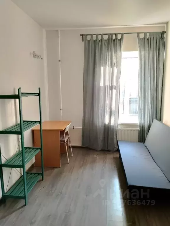 Комната Санкт-Петербург 9-я Васильевского острова линия, 28 (14.0 м) - Фото 1