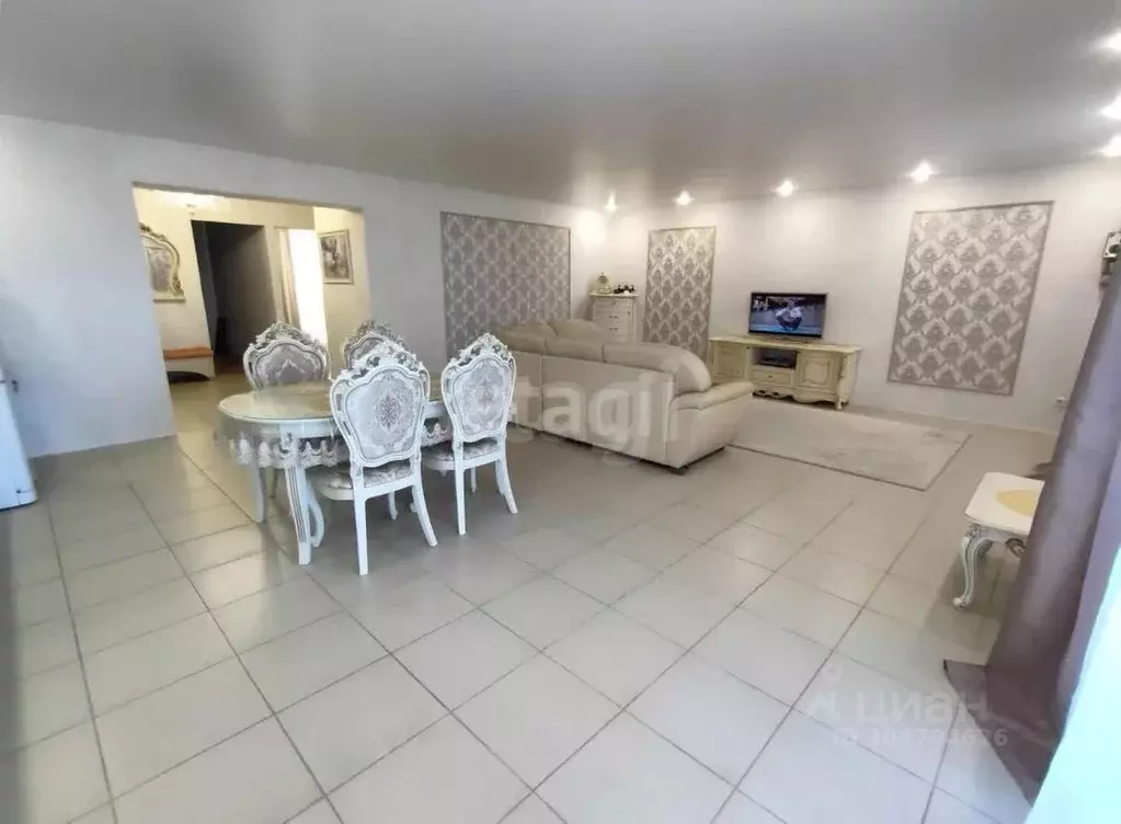 2-к кв. Архангельская область, Котлас ул. Ленина, 160 (90.9 м) - Фото 1