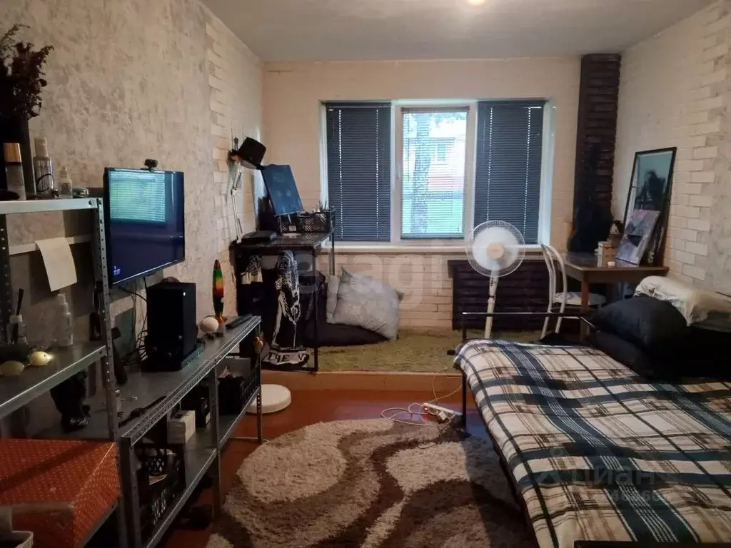 1-к кв. Кемеровская область, Березовский Комсомольский бул., 10 (30.3 ... - Фото 1