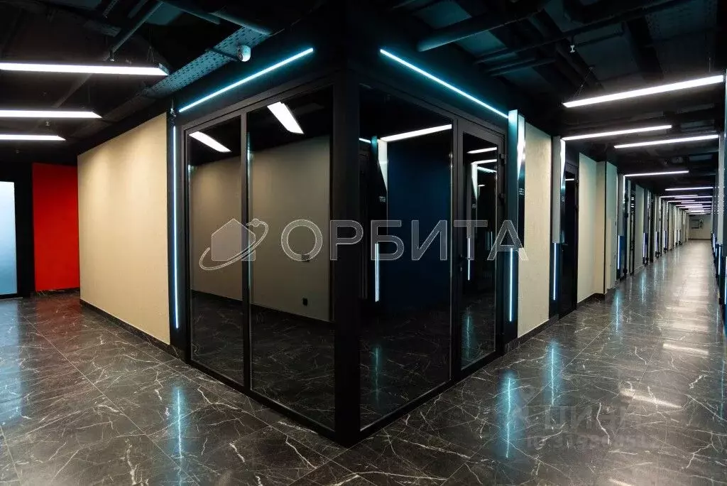 Помещение свободного назначения в Тюменская область, Тюмень ул. ... - Фото 1
