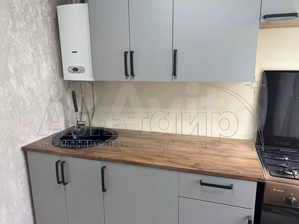 1-к. квартира, 30 м, 5/5 эт. - Фото 1