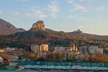 2-к кв. Ставропольский край, Железноводск ул. Космонавтов, 30 (43.0 м) - Фото 0