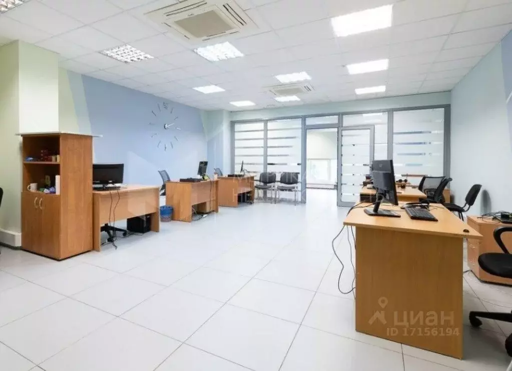 Офис в Тюменская область, Тюмень ул. Республики, 164с2 (1039 м) - Фото 0