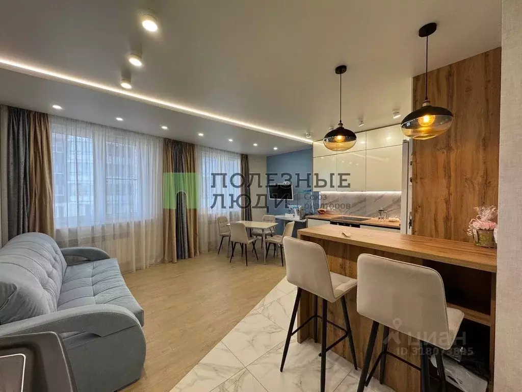 3-к кв. Кировская область, Киров ул. Калинина, 40 (81.2 м) - Фото 0