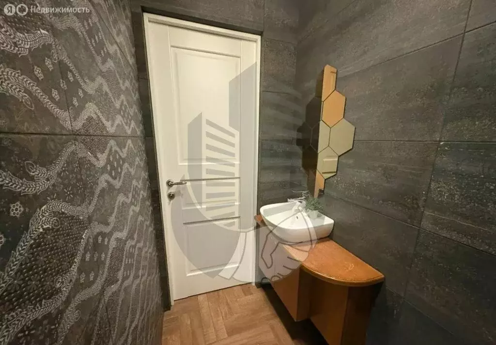 2-комнатная квартира: Краснодар, Дальняя улица, 4/2к2 (65 м) - Фото 0
